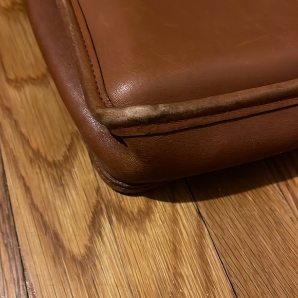 COACH Vintage 90s USA Station Slim Classic British Tan Cognac Leather Messenger - Picture 7 of 16